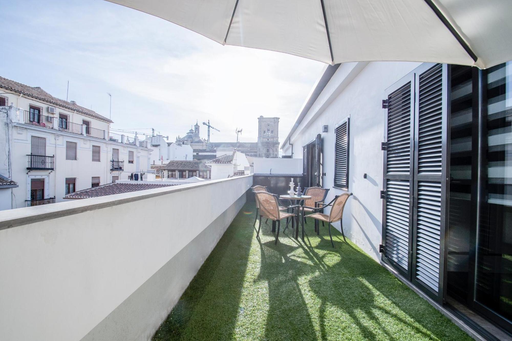 Apartamento Atico Real Suites กรานาดา ภายนอก รูปภาพ
