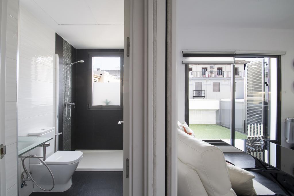 Apartamento Atico Real Suites กรานาดา ภายนอก รูปภาพ