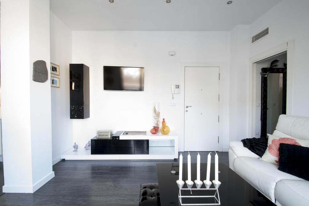 Apartamento Atico Real Suites กรานาดา ภายนอก รูปภาพ