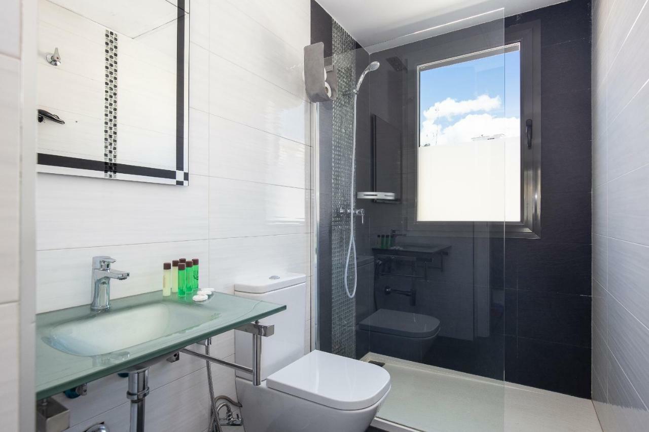 Apartamento Atico Real Suites กรานาดา ภายนอก รูปภาพ